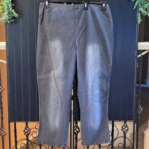 Denim 24/7 Plus Size Black Stonewash Pull-On Stretch Capri Jean (24W)